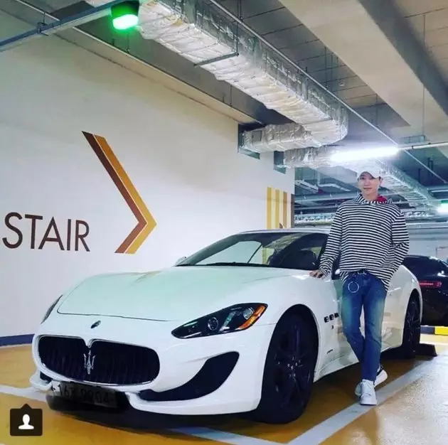 Koleksi mobil mewah milik seleb Korea Berbagai sumber 