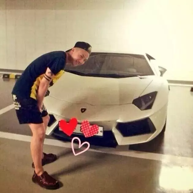 Koleksi mobil mewah milik seleb Korea Berbagai sumber 