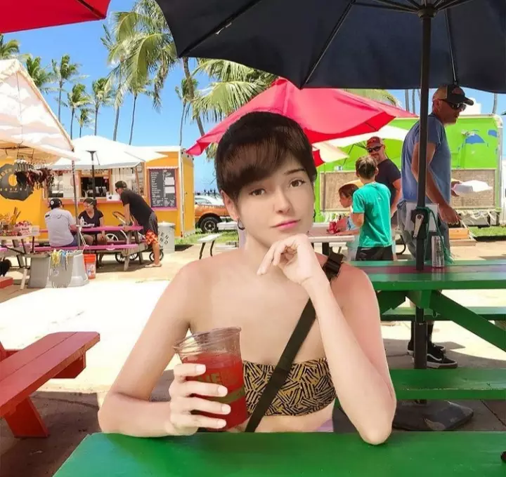 Selebgram ini ternyata robot Berbagai sumber 