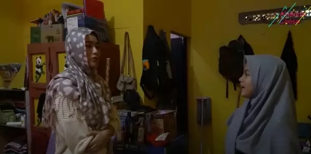 Potret pesantren Azis Gagap © YouTube