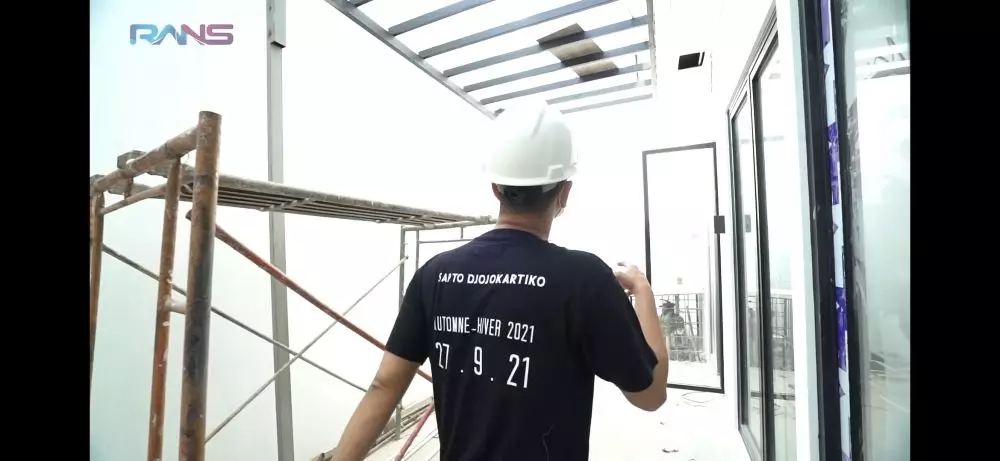 Raffi nagita cek kantor baru © 2021 brilio.net