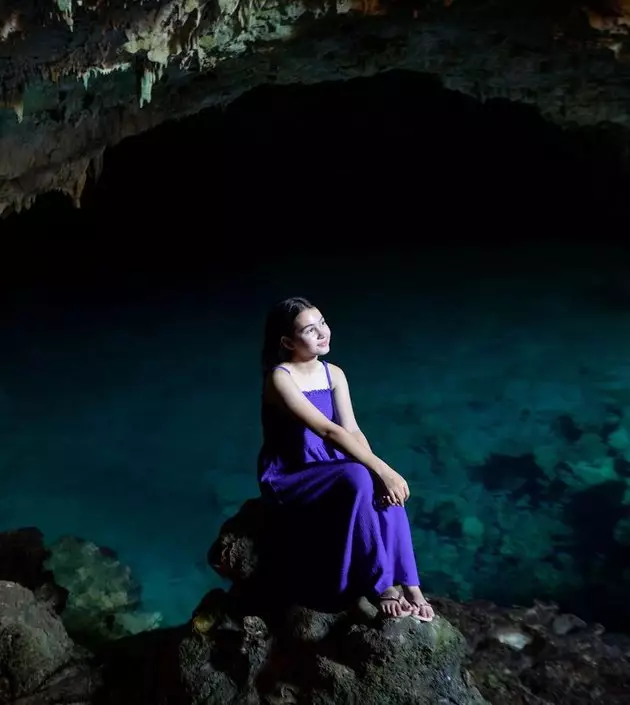 Sandrinna Michelle diving  Instagram  Sandrinna Michelle diving  Instagram