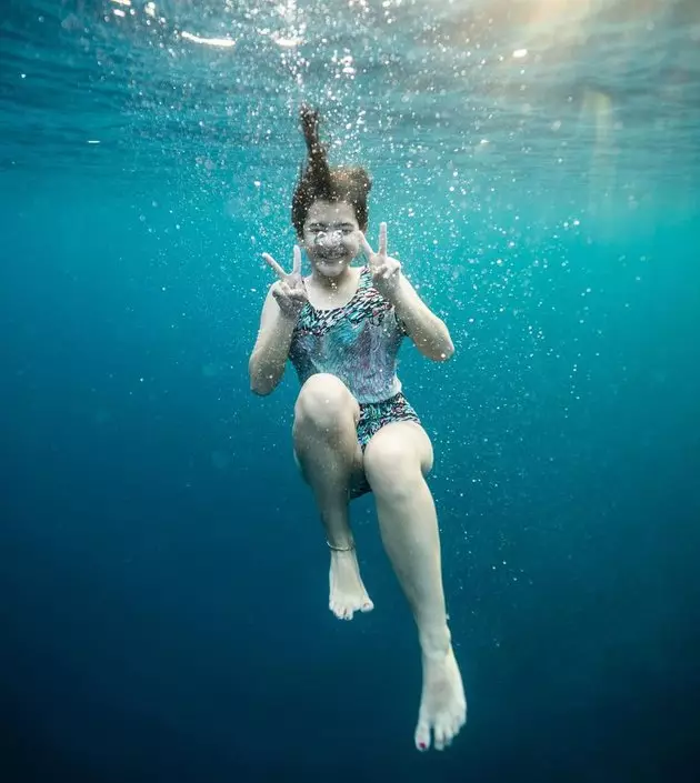 Sandrinna Michelle diving  Instagram  Sandrinna Michelle diving  Instagram