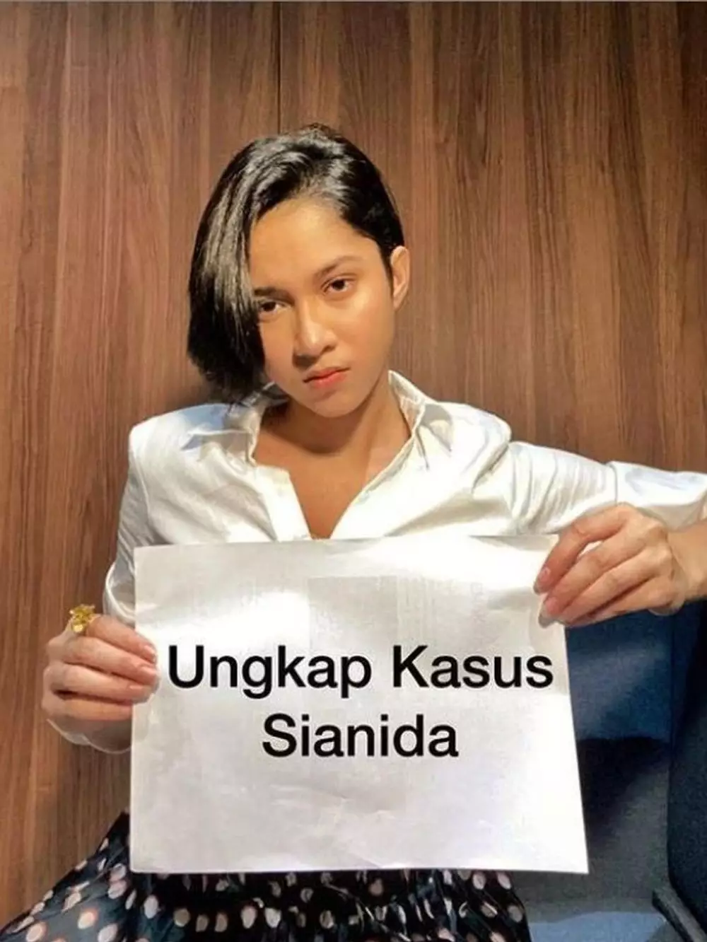 fakta serial Sianida berbagai sumber