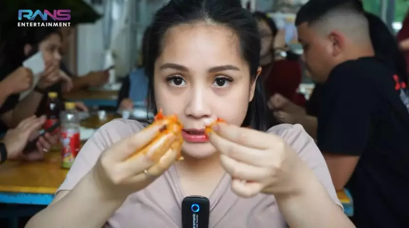 Momen Nagita Slavina borong makanan Youtube/Rans Entertainment