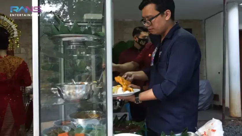 Momen Nagita Slavina borong makanan Youtube/Rans Entertainment