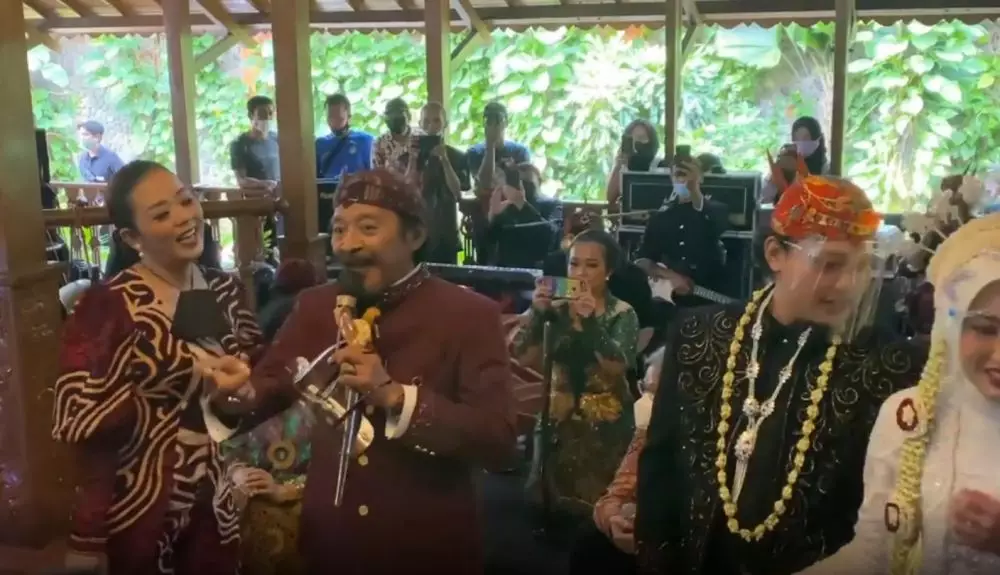 resepsi pernikahan anak sujiwo © 2021 Instagram