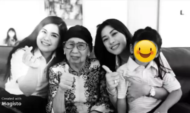 foto Annisa Pohan bareng Ibu Ageng dari berbagai sumber
