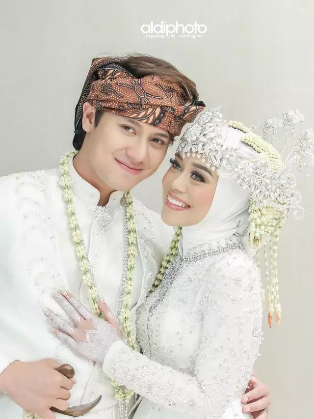 alasan seleb menikah siri © 2021 brilio.net