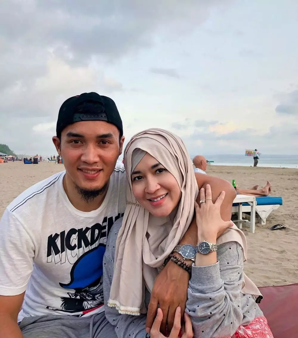 alasan seleb menikah siri © 2021 brilio.net