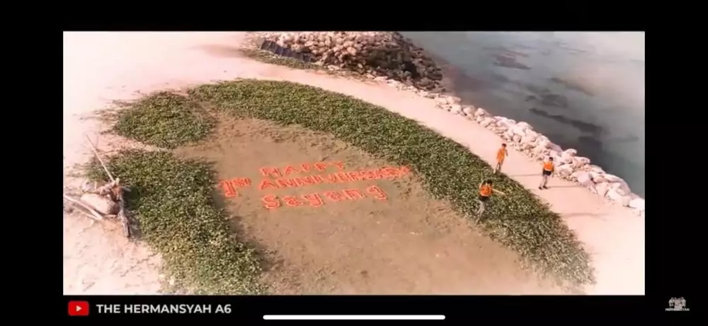 Anniversary Azriel dan Sarah © 2021 brilio.net