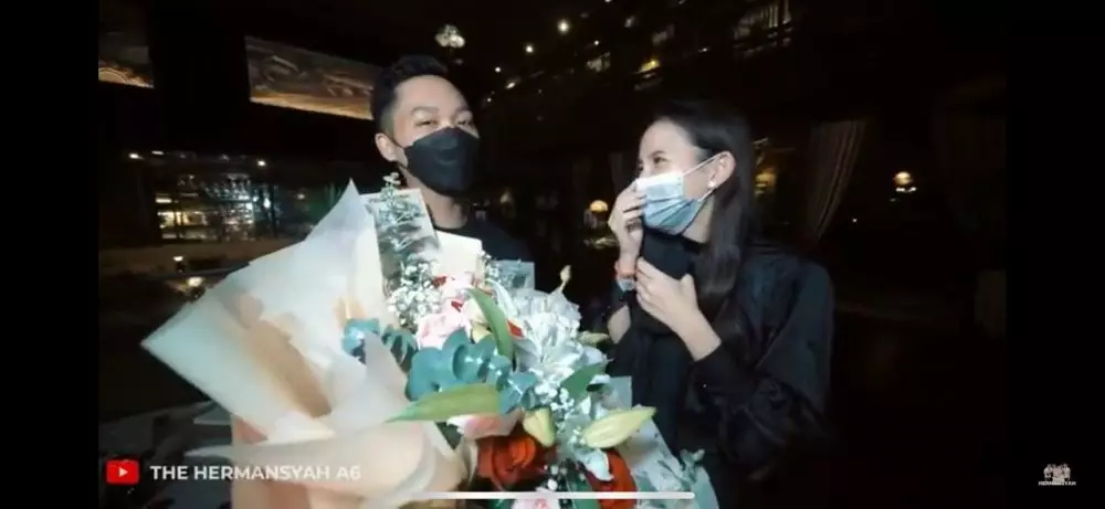 Anniversary Azriel dan Sarah © 2021 brilio.net