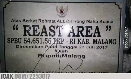 peringatan pakai bahasa Inggris lucu abis © 2021 1cak.com peringatan pakai bahasa Inggris lucu abis © 2021 1cak.com