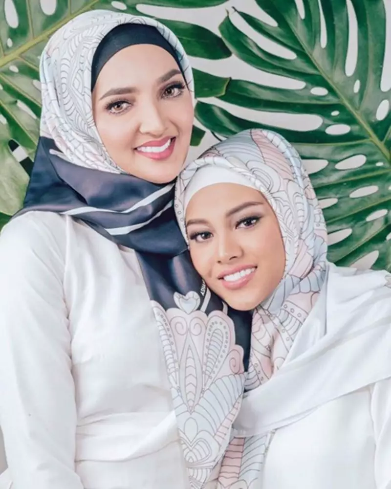 Gaya Ashanty saat kenakan hijab Instagram/@ashanty_ash