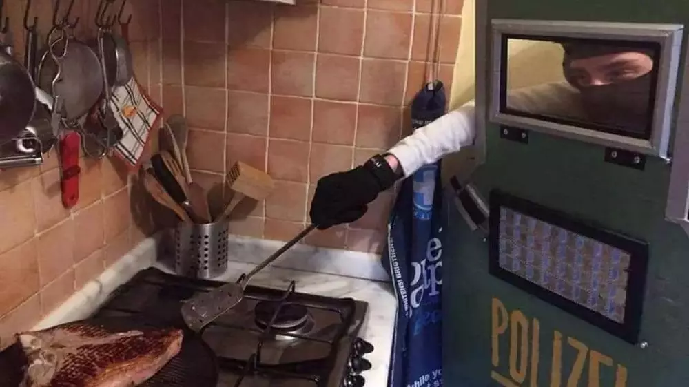 momen banyak gaya banget di dapur © 2021 1cak.com