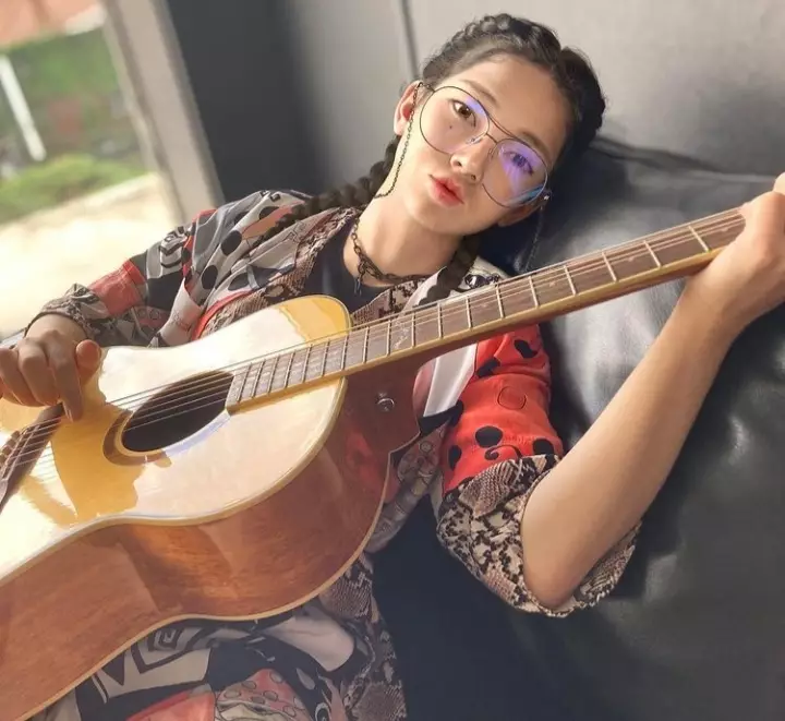 Potret Rozy selebgram robot Instagram/@rozy.gram