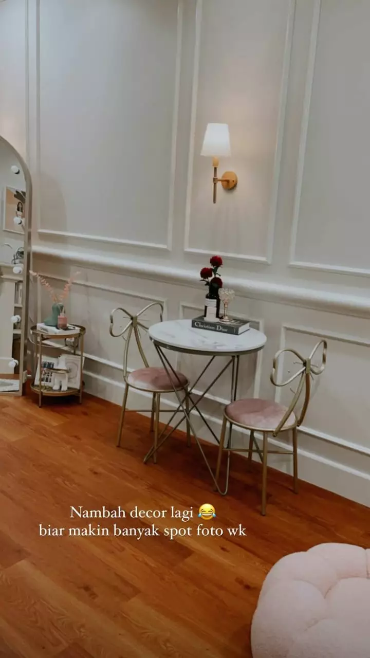 cara sabrina desain mini studio © instagram