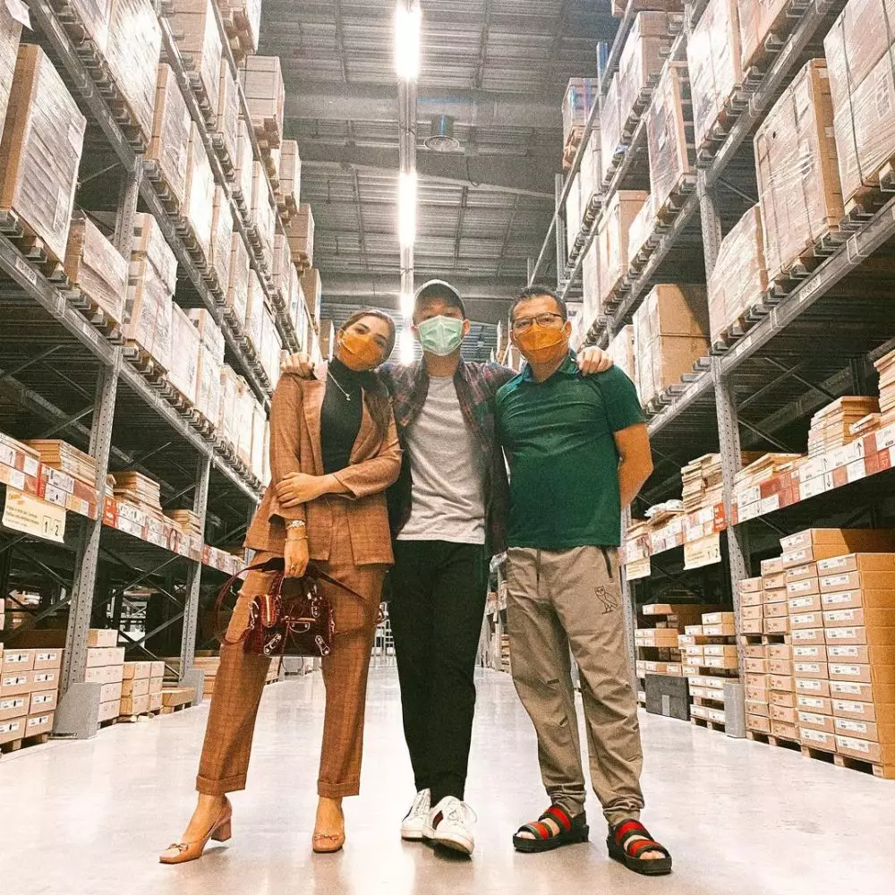 Pesan Azriel untuk kehamilan Aurel © Instagram Pesan Azriel untuk kehamilan Aurel © Instagram