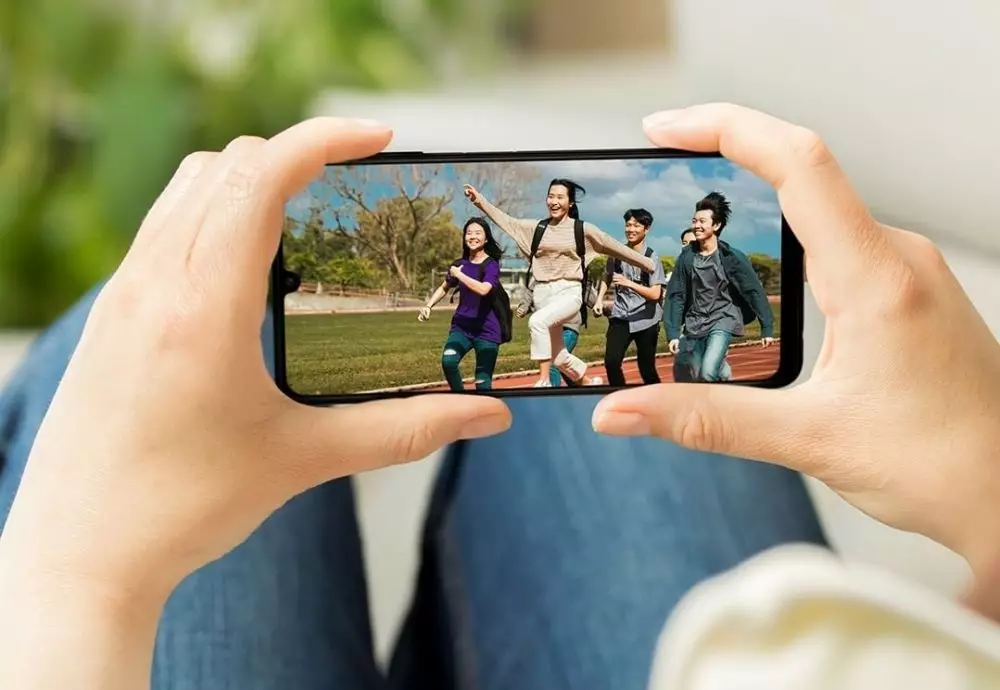 Smartphone 5G Kelas Pemula © 2021 brilio.net