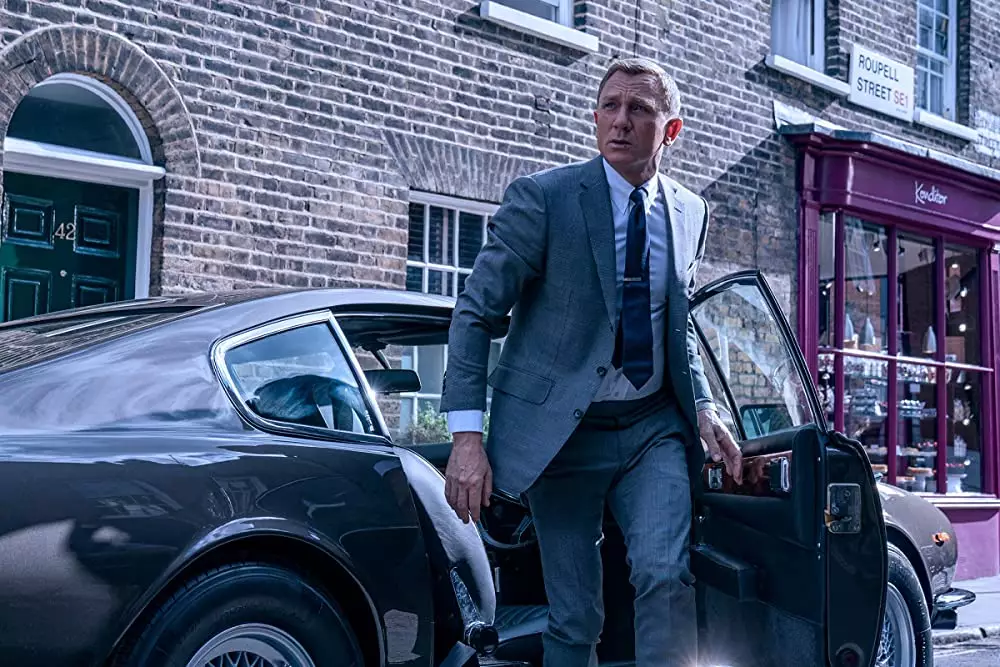 fakta unik Daniel Craig berbagai sumber
