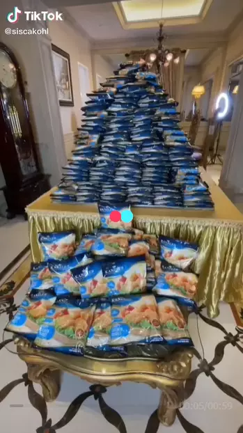 Sisca Kohl jual nugget geprek seharga Rp 50 juta per porsi TikTok