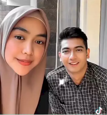kisah cinta ria ricis dan teuku ryan © instagram kisah cinta ria ricis dan teuku ryan © instagram