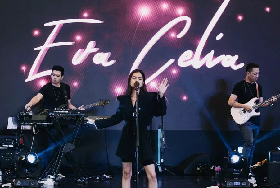 potret demas narawangsa calon eva celia © instagram potret demas narawangsa calon eva celia © instagram