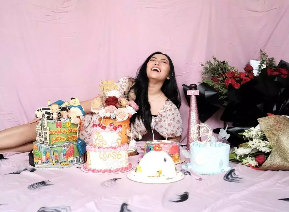 Momen ultah Rachel Vennya dari berbagai sumber