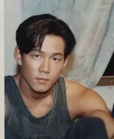 potret masa muda Lee Jung-jae dari berbagai sumber