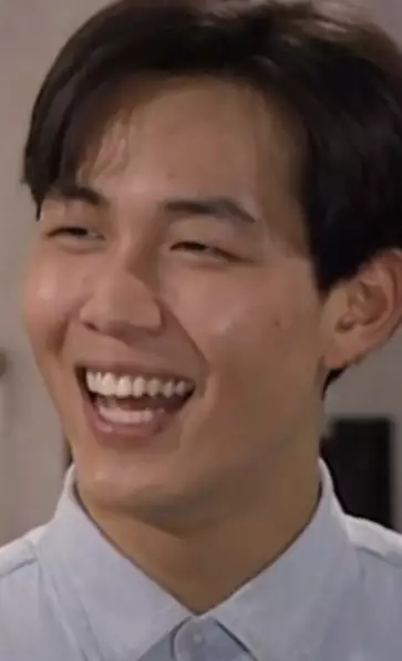 potret masa muda Lee Jung-jae dari berbagai sumber