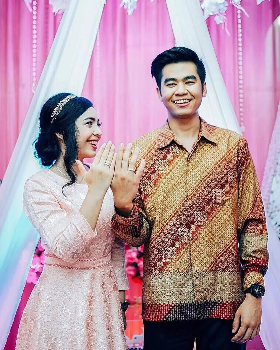 momen lamaran YouTuber © 2021 berbagai sumber momen lamaran YouTuber © 2021 berbagai sumber