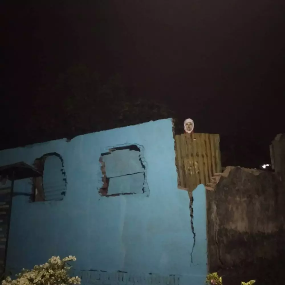 benda kalau difoto malam hari jadi serem © 2021 instagram.com