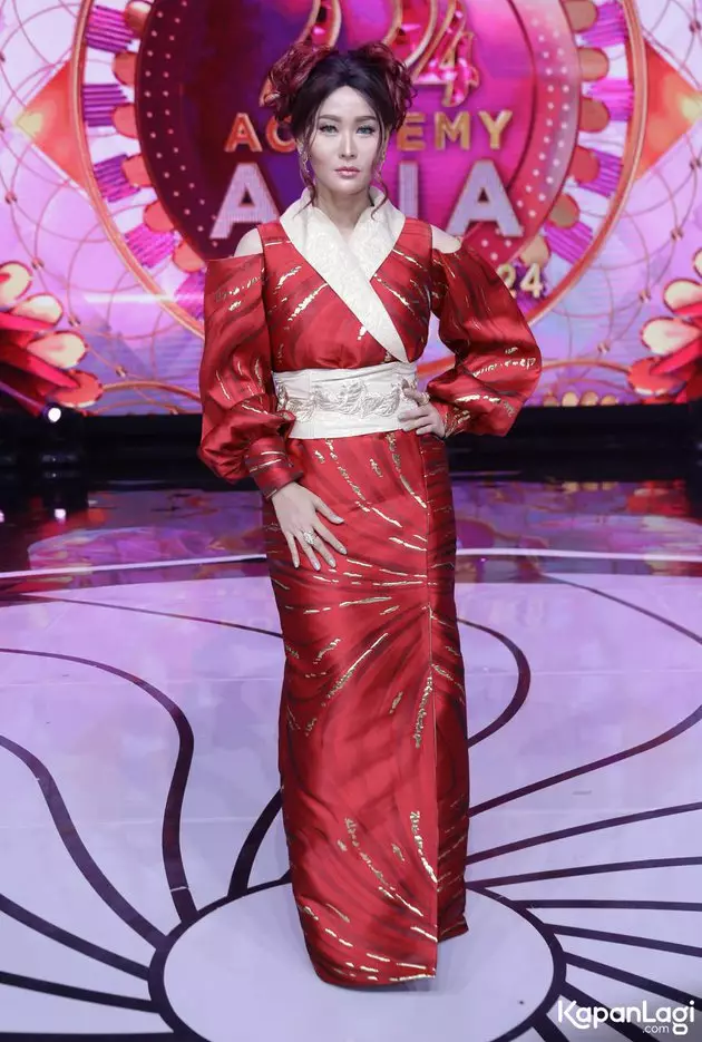 pedangdut dalam balutan kimono © 2021 berbagai sumber