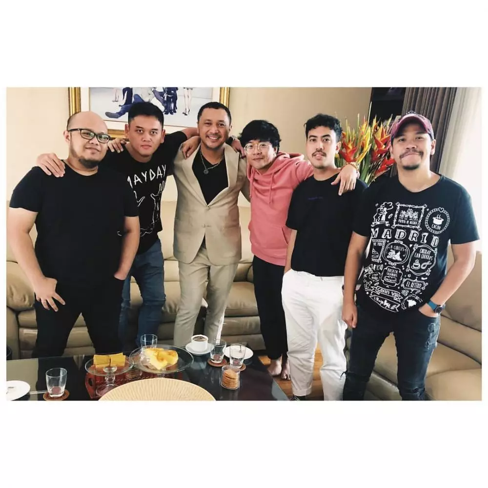 Potret kenangan Randy dan Giring Nidji Instagram © 2021 brilio.net Potret kenangan Randy dan Giring Nidji Instagram © 2021 brilio.net