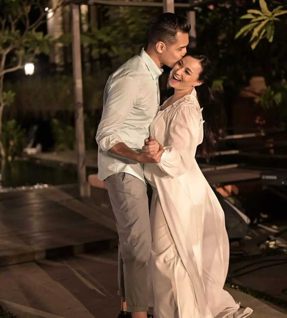 Seleb ngidam bucin dengan suami © 2021 brilio.net