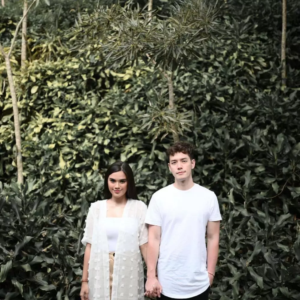 Seleb ngidam bucin dengan suami © 2021 brilio.net