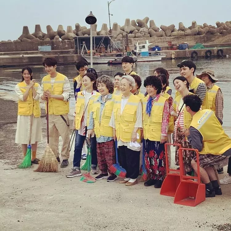 Pesan moral di Hometown Cha-Cha-Cha berbagai sumber