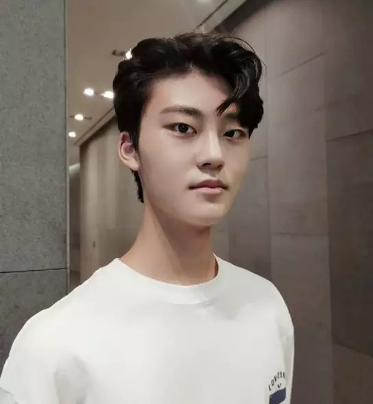 potret pemeran anak Oh Na-ra Instagram/@eugeneleejinjoo  potret pemeran anak Oh Na-ra Instagram/@eugeneleejinjoo