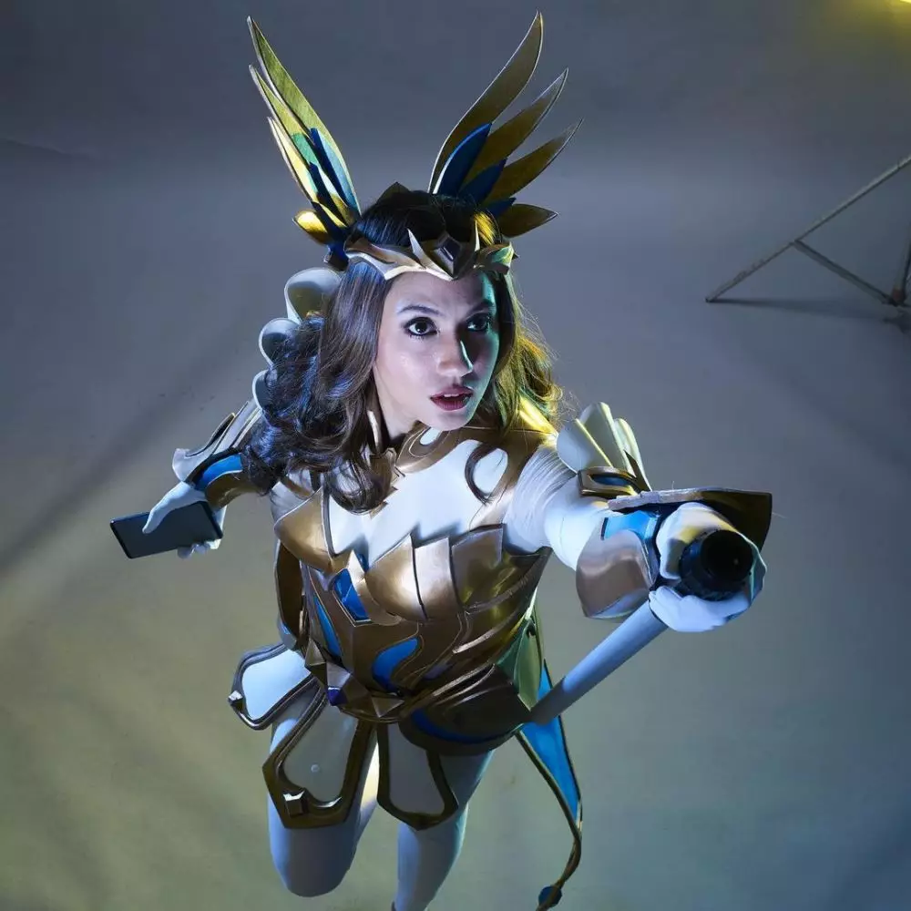 seleb cantik cosplay game dari berbagai sumber seleb cantik cosplay game dari berbagai sumber