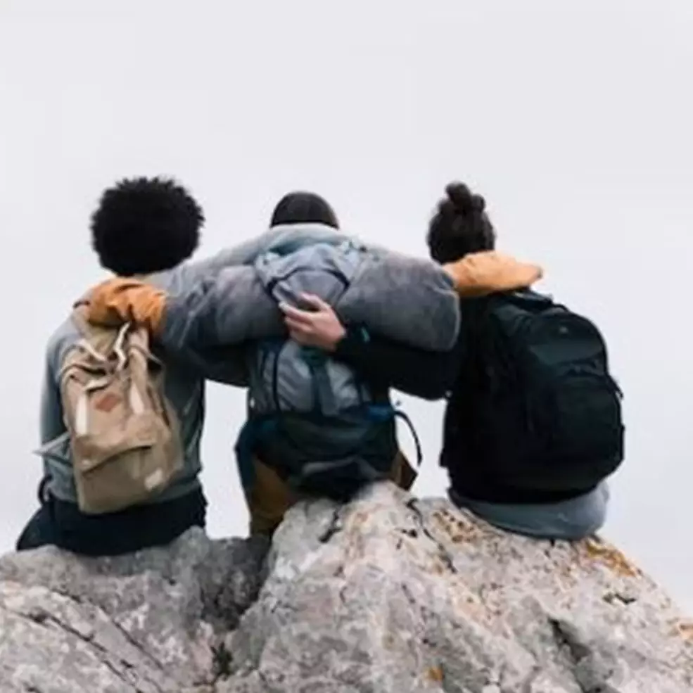 150 Kata-kata bijak untuk teman yang pergi melupakan, penuh makna persahabatan 