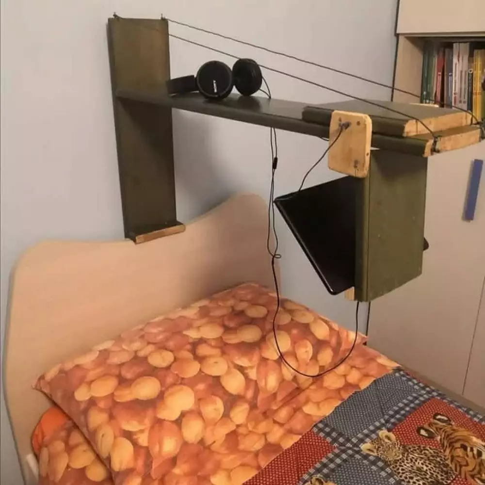 penampakan di kamar tidur yang absurd banget © 2021 berbagai sumber penampakan di kamar tidur yang absurd banget © 2021 berbagai sumber