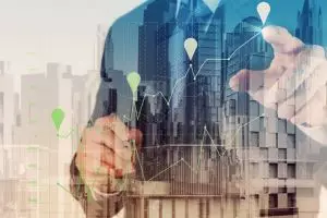 Strategi berenang melintasi red ocean ke blue ocean bagi perusahaan