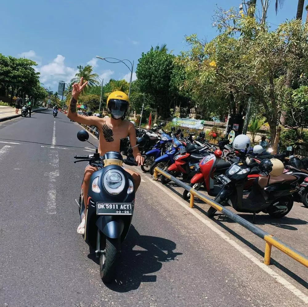 penampilan devano danendra mirip zayn malik © instagram