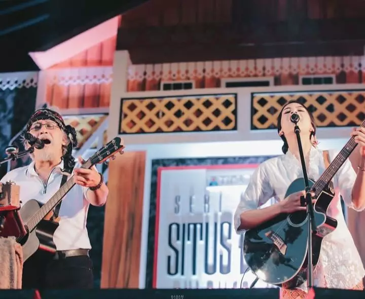 inspirasi kebaya ala Maudy Ayunda dari berbagai sumber