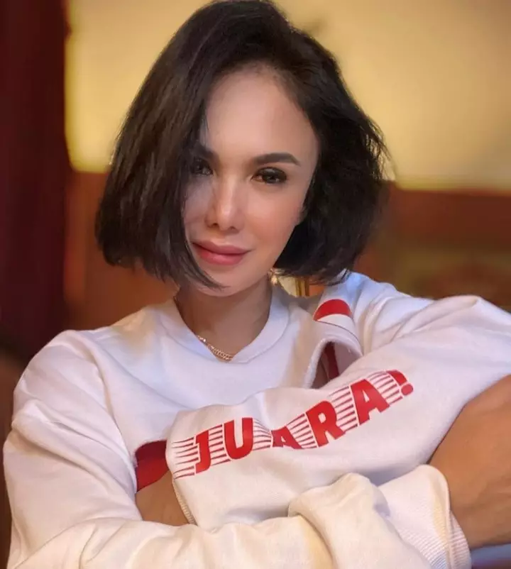 perawatan ala Yuni Shara Instagram/@yunishara