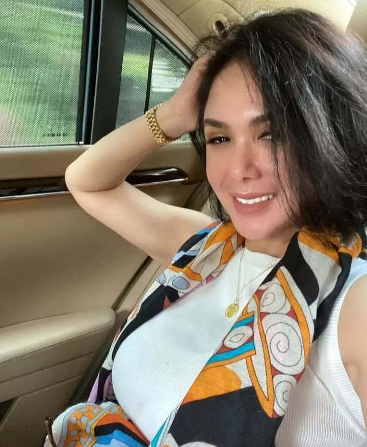 perawatan ala Yuni Shara Instagram/@yunishara