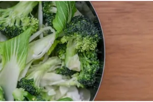 Rutin mengonsumsi 7 sayuran ini bisa turunkan risiko penyakit jantung