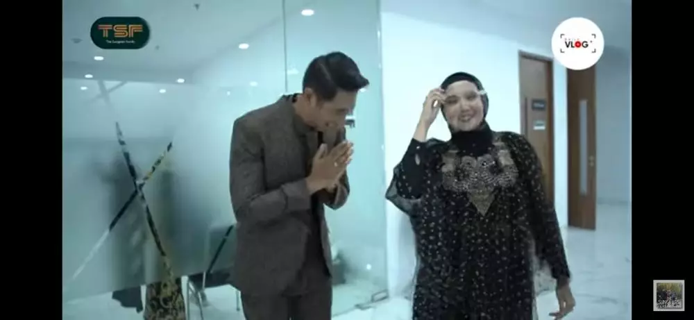 Zaskia Sungkar bertemu dengan Arya Saloka © 2021 brilio.net Zaskia Sungkar bertemu dengan Arya Saloka © 2021 brilio.net