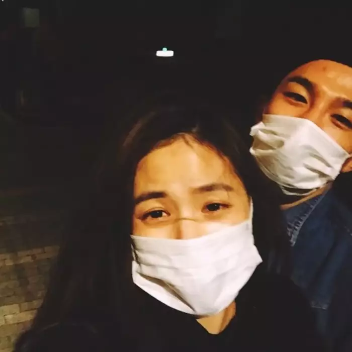 Potret romantis Taeyang dan Min Hyo-rin dari berbagai sumber