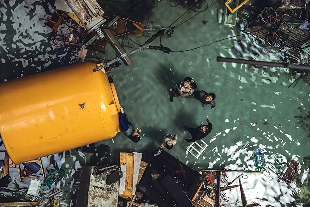 7 fakta film bencana Sinkhole berbagai sumber 7 fakta film bencana Sinkhole berbagai sumber